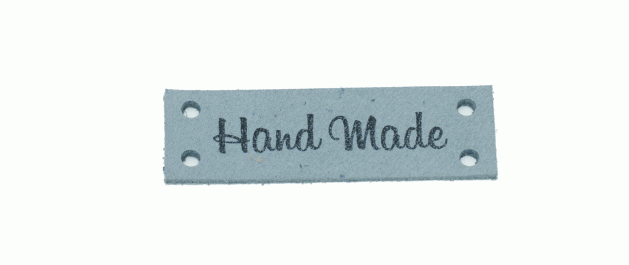 Пришивная кожаная бирка «Hand Made» (Светло - серая)
