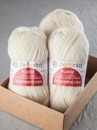 Пряжа Пехорка «Деревенская» - (01 - Белый)